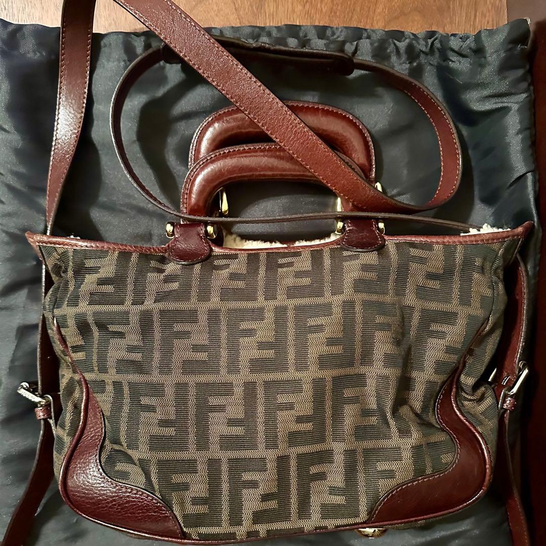 FENDI フェンディ ズッカ　2WAYハンドバッグ ショルダーバッグ ボア付き