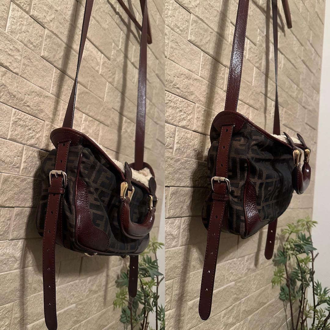 FENDI フェンディ ズッカ　2WAYハンドバッグ ショルダーバッグ ボア付き