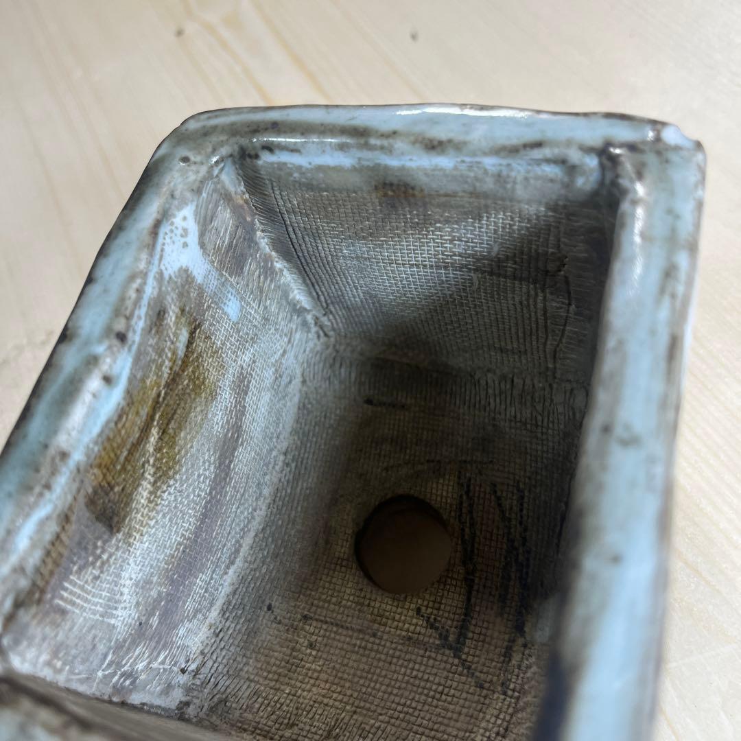 東福寺　植木鉢　落款有り　ナマズ柄