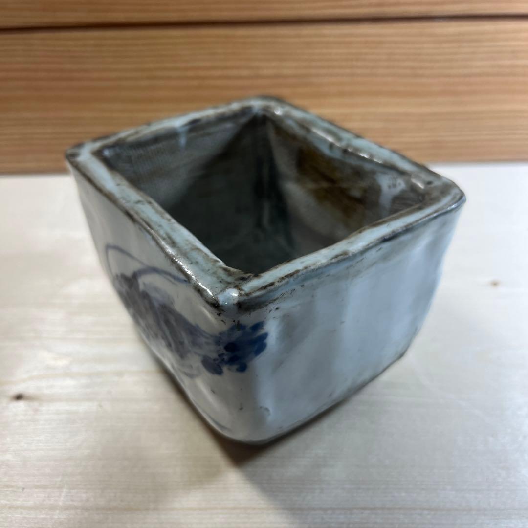 東福寺　植木鉢　落款有り　ナマズ柄