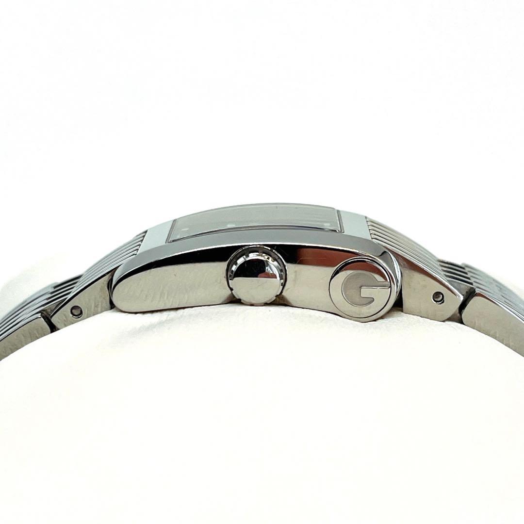 GUCCI Gメトロ レクタンブル 8600Lクオーツ 腕時計 ブラック文字盤