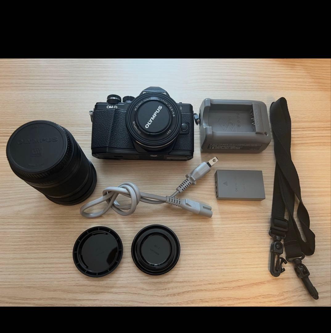 OLYMPUS OM-D E-M5 Mark II PROレンズキット