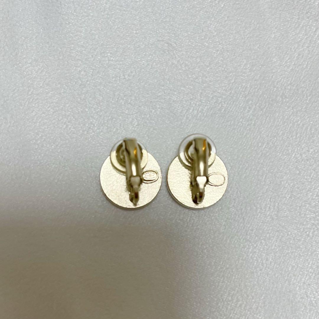 CHANELココマーク　シェル　イヤリング・ピアス