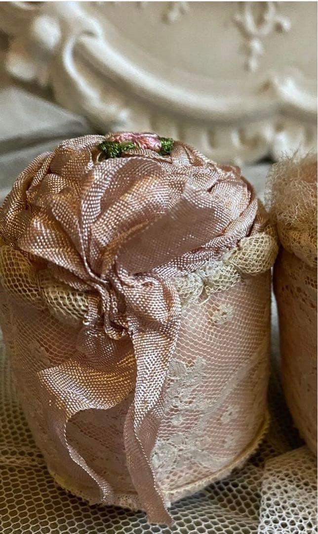 アンティーク 素材使用  ピンクッション（針山）