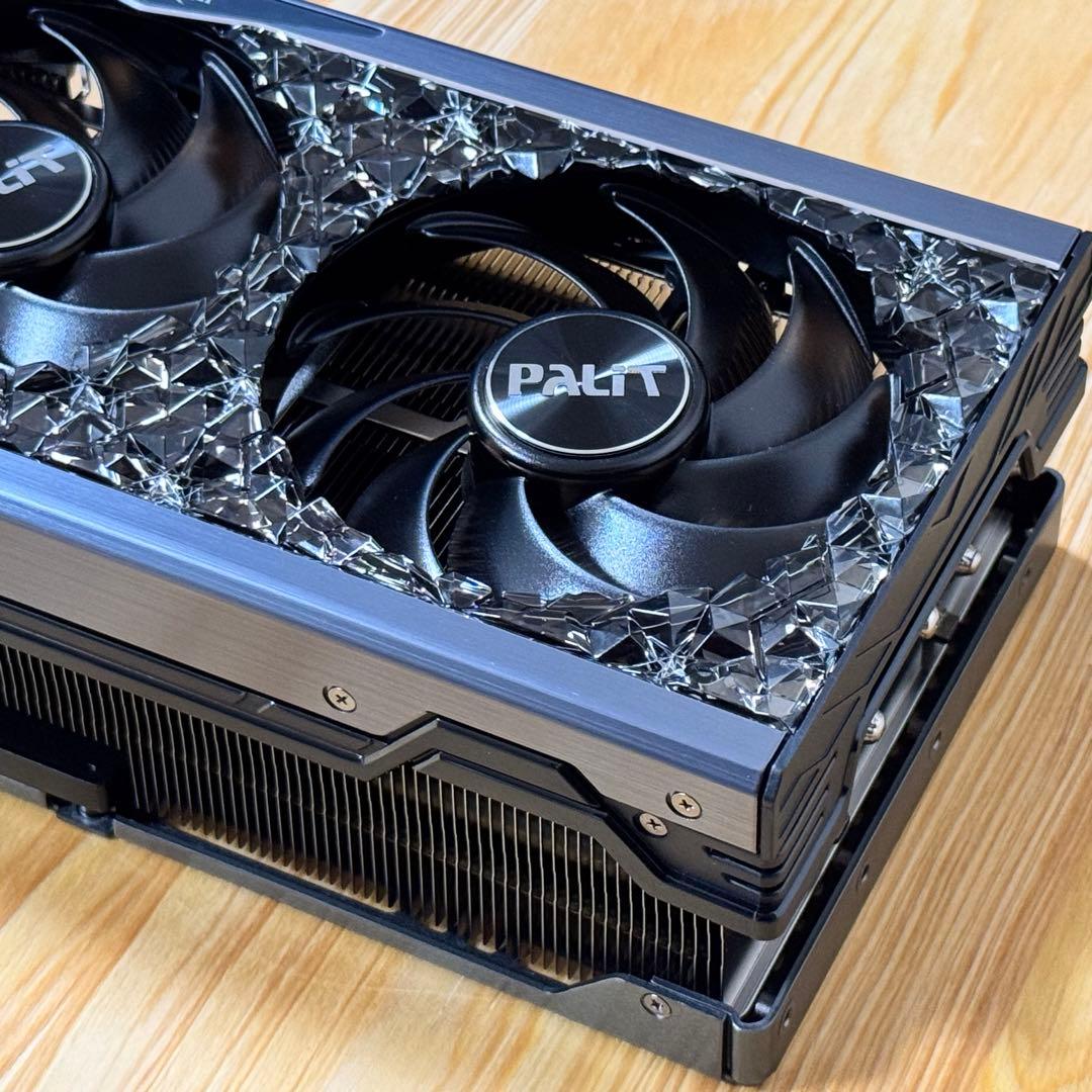 グラフィックボード・グラボ・ビデオカード GeForce RTX 4090 GameRock OmniBlack 24GB