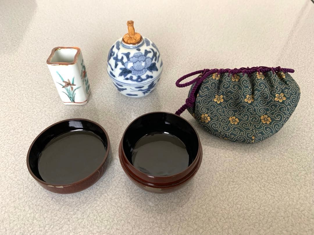 茶箱一式　器据