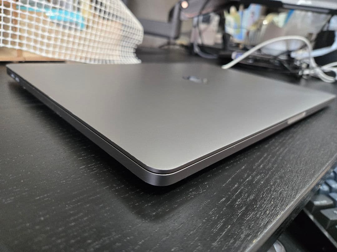 macbook pro 2019 16インチ i7