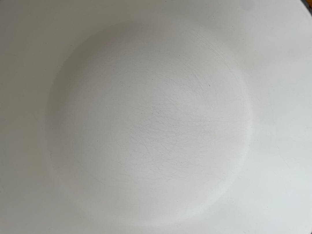 ルクルーゼ　LE CREUSET 22cm ココットロンド　ホワイト　スチーマー