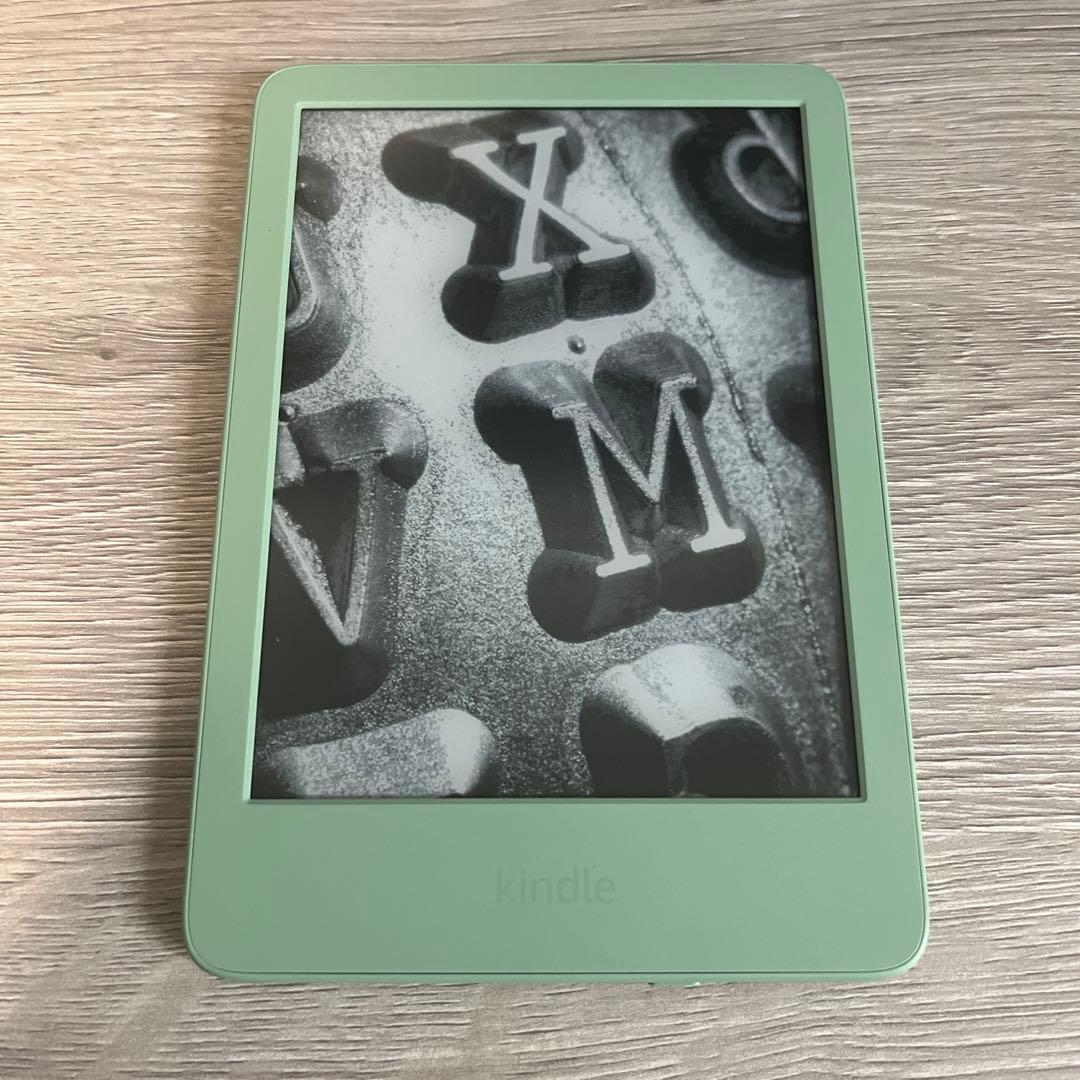 New Kindle (2024年発売)、6インチディスプレイ電子書籍　マッチャ