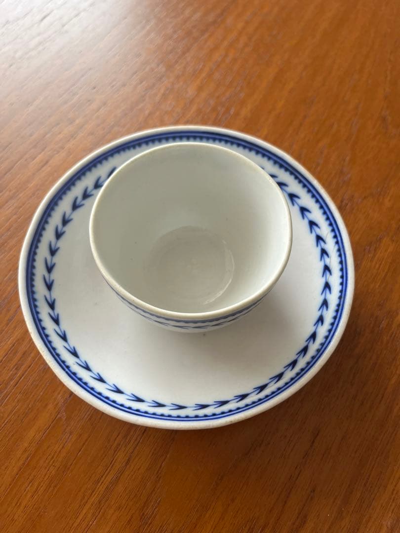 ベルギー トゥルネー窯のティー・ボウル