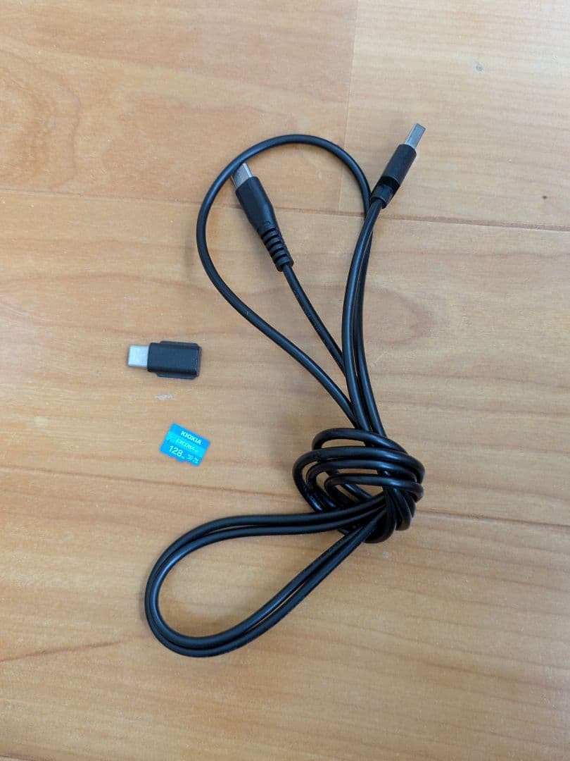 DJI Osmo Pocket【本体＋付属品付き】