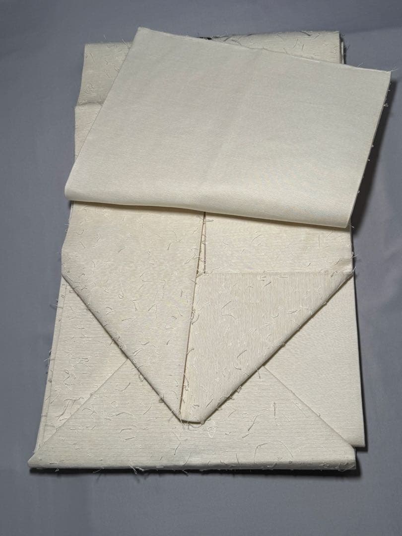 [美品] 髭紬　名古屋帯　正絹　お太鼓柄　雀　白練色　洒落帯　小紋　紬　無地