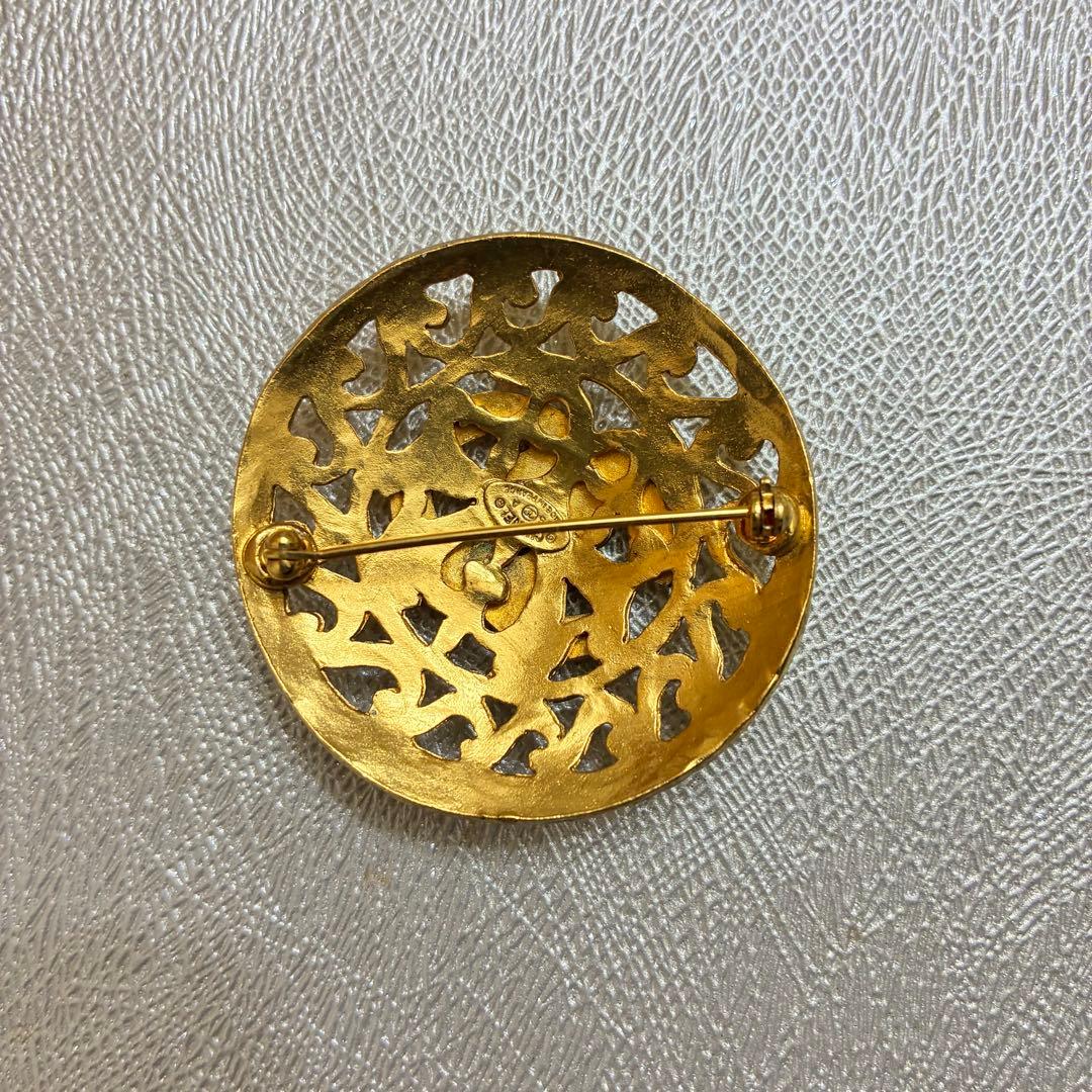 定価【￥129,800】シャネル ココマーク ラウンド ブローチ