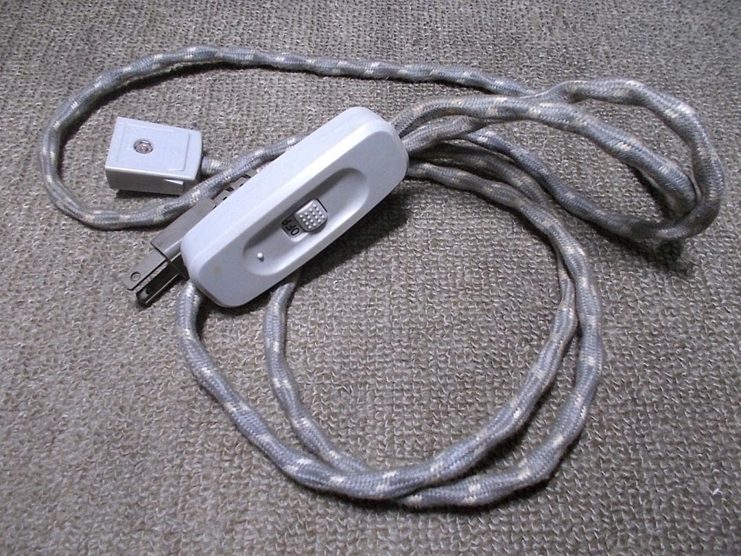 茶道具 織部焼風炉型野々田電熱器 茶釜 動作品 送料込み