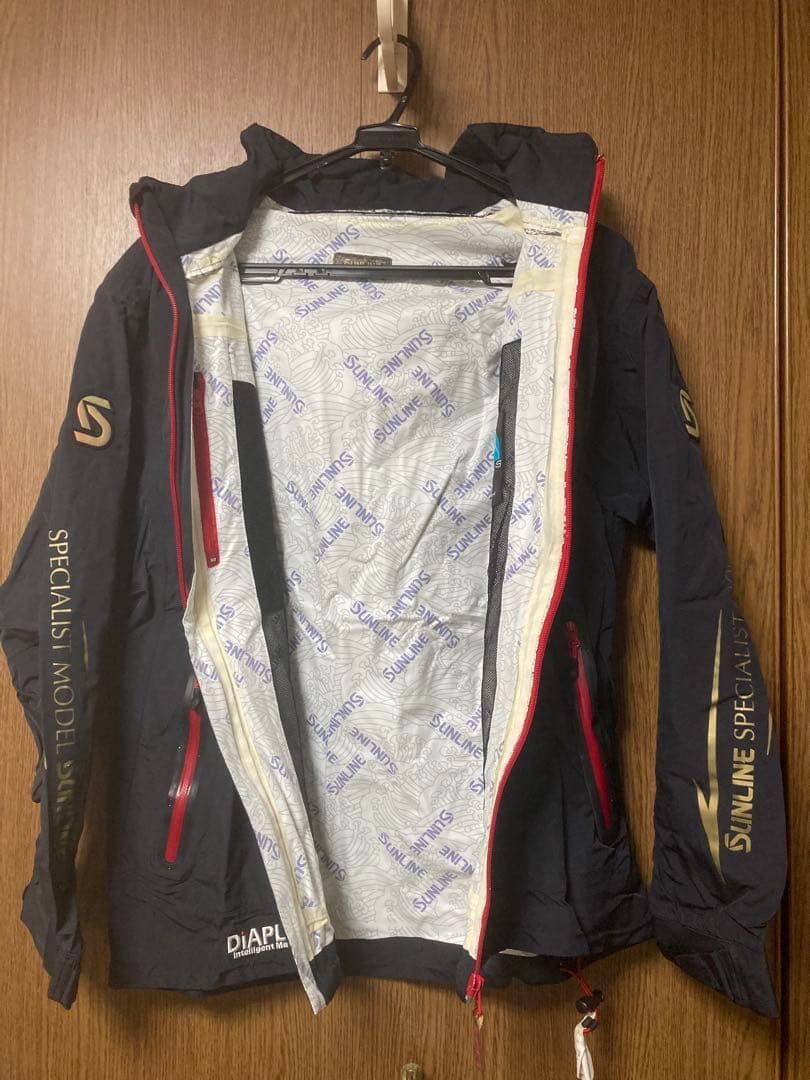 サンライン　フィッシングスーツ　上下Lサイズ　がまかつ　ロッドケース