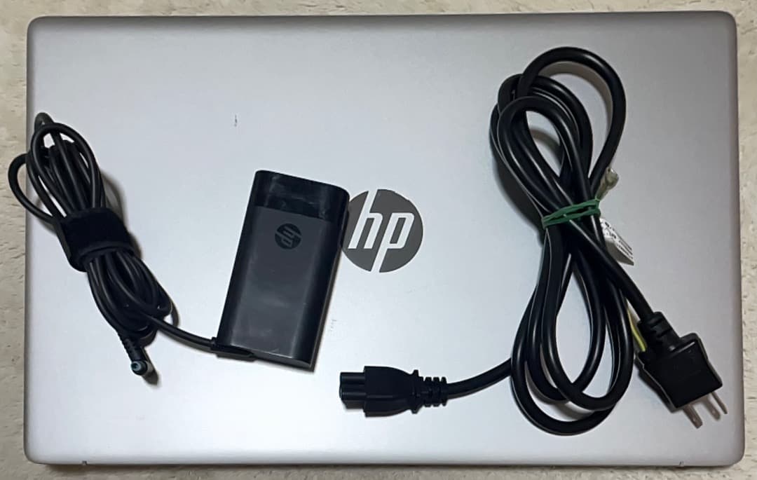 HP Laptop 17ノートパソコン. Core (TM) 7-150u.