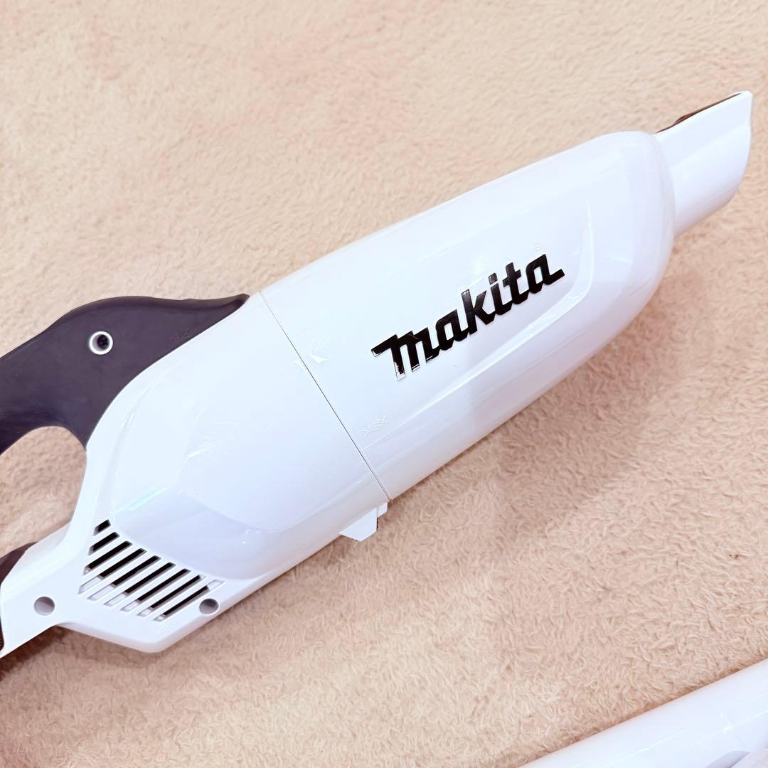 K*M様 マキタ　18V スティッククリーナー　CL384FD 掃除機　サイクロ