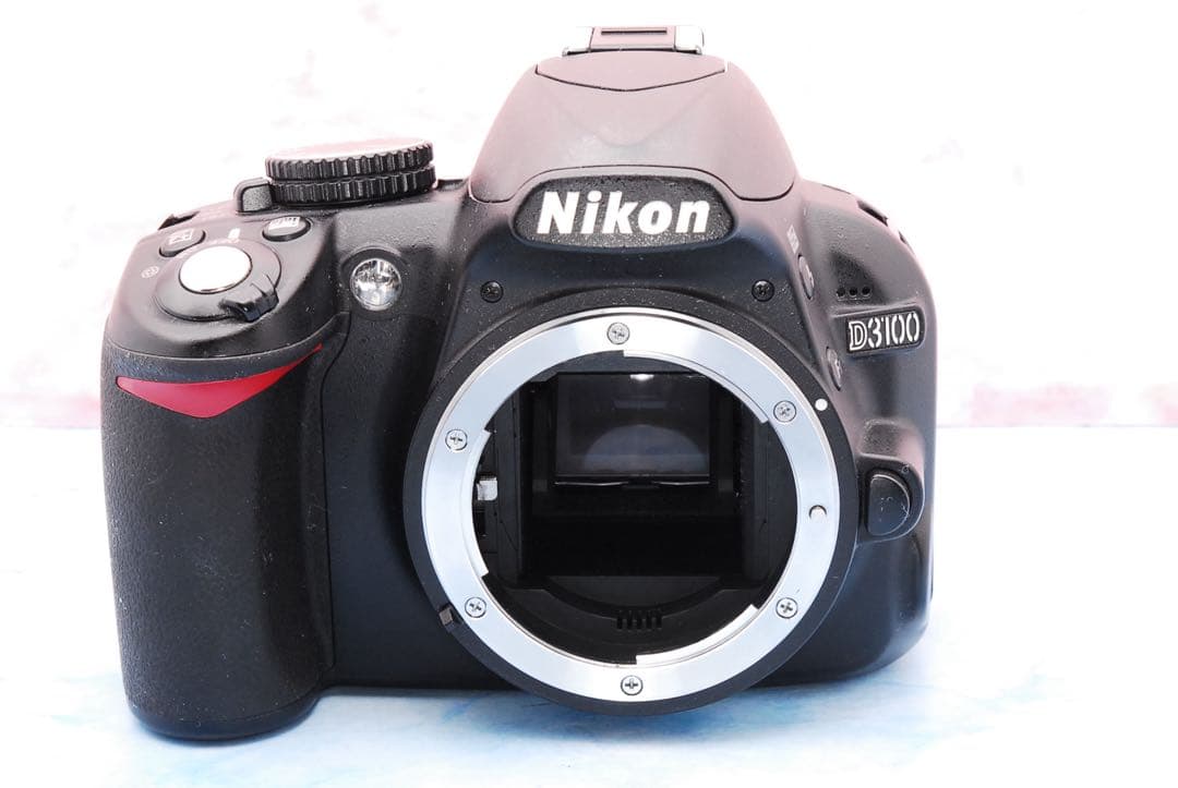 ニコン D3100★初心者向け★手ぶれ補正レンズ付★一眼レフカメラ