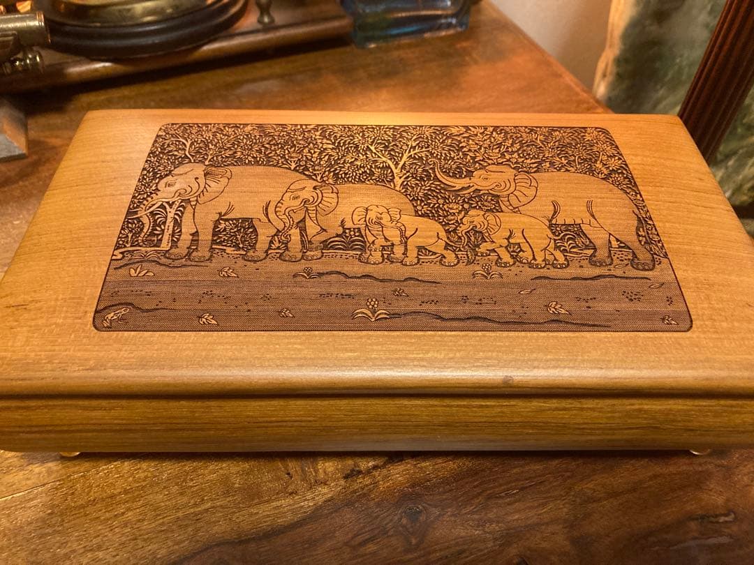 象の彫刻 木製オルゴール99 Products 象の置物セット