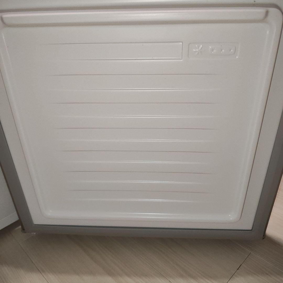 2023年製小型冷凍庫 31Lアイリスオーヤマ PF-A31FD-N ゴールド