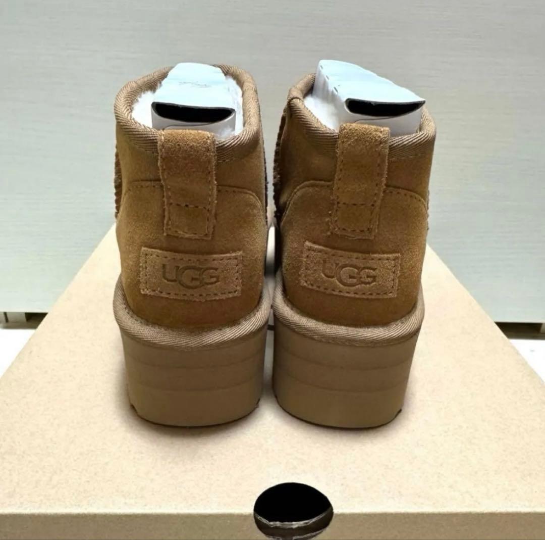 【新品未使用】UGG クラシック ウルトラ ミニ プラットフォーム24cm