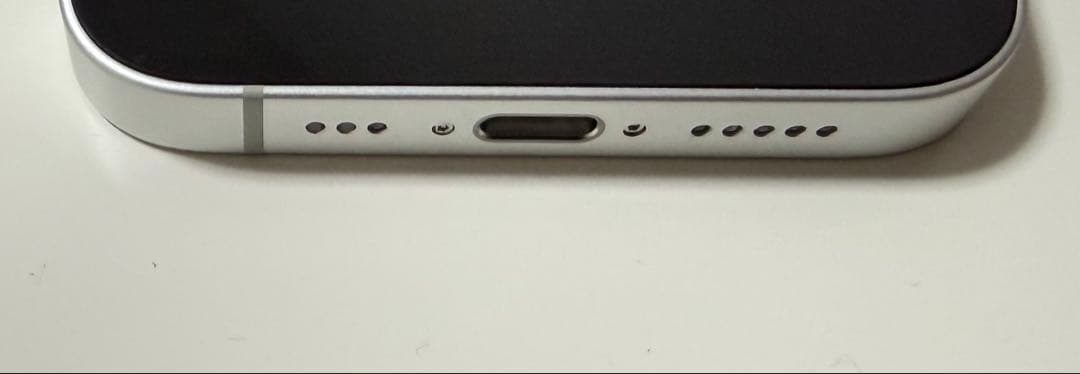 スマートフォン本体 Apple iPhone 16e 128GB