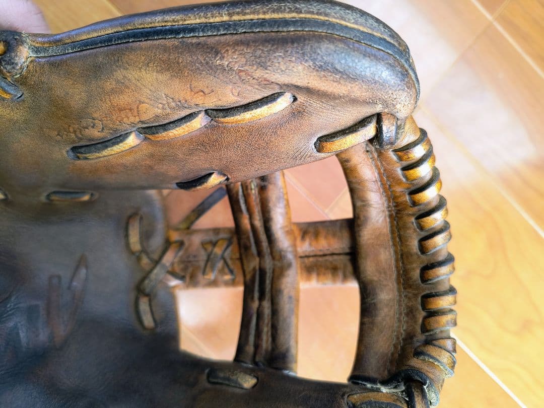 ミズノプロ　硬式　内野手グローブ　最高品質　嬉しい型良好！　硬式球おまけ