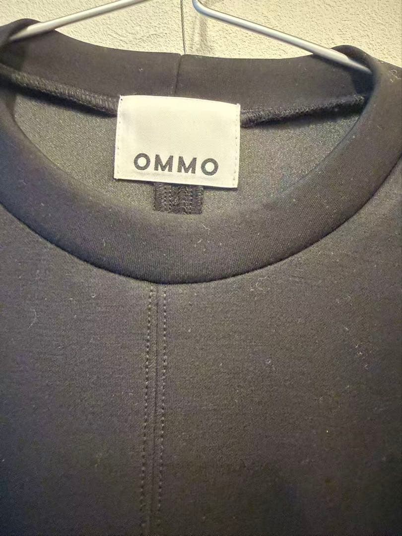 OMMO BOA DOCKING MA-1 SLEEVE TOP カーキ