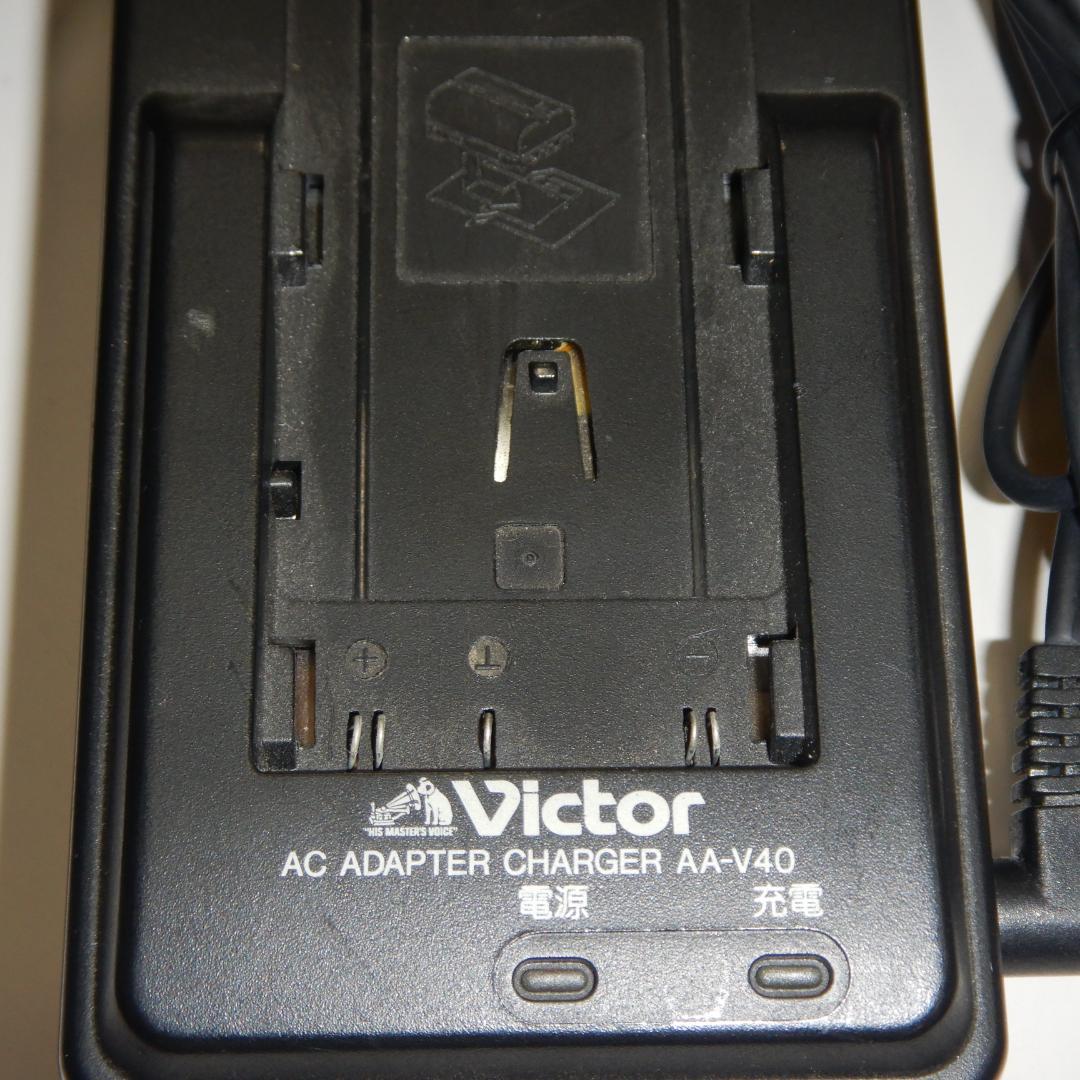 Victor　ACアダプター　中古品　F2122
