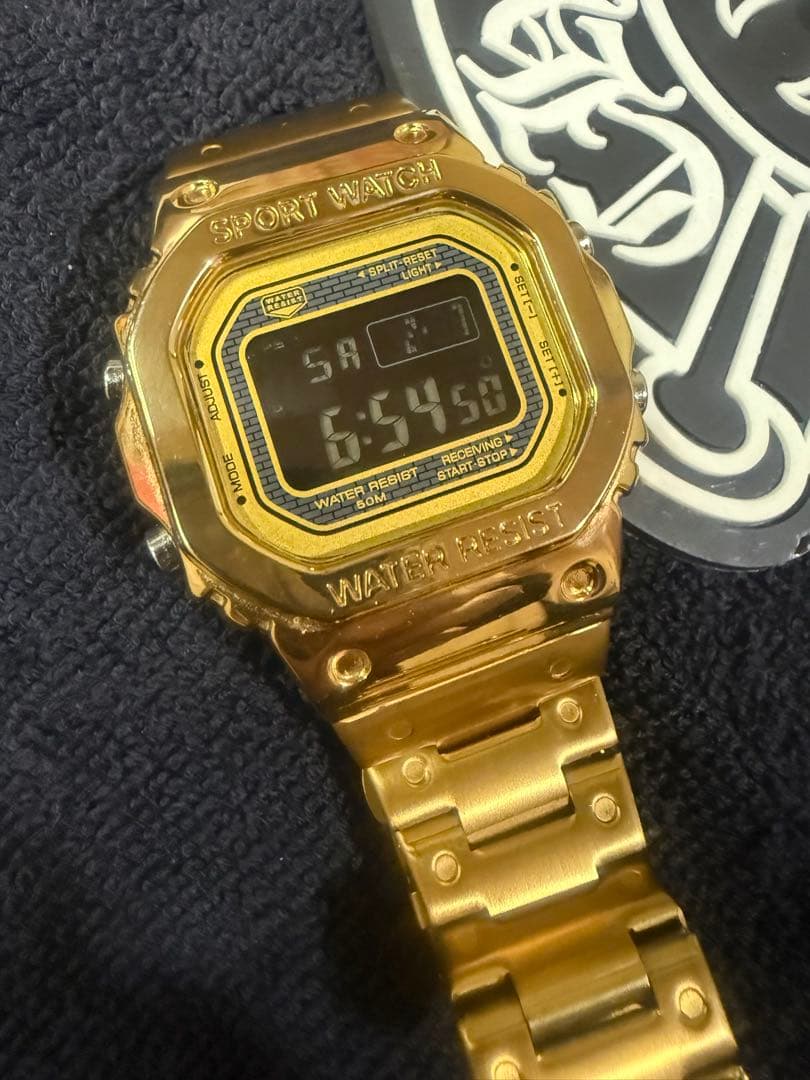 h*s様 デジタル　腕時計　メタル　ゴールド　used 木村拓哉　教場　5600