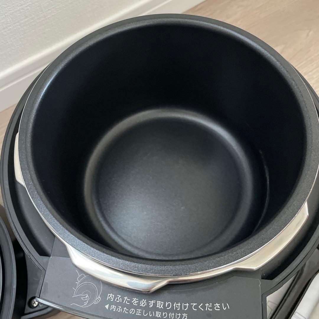 美品✨パナソニック電気圧力なべNF-PC400-K ブラック　2023年製