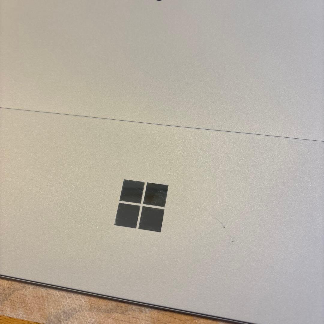 【週末値下げ】Microsoft Surface Pro 7 256GB 8GB