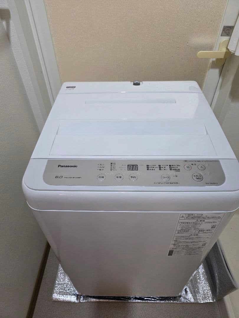 Panasonic 6kg 洗濯機 NA-F60B13　パナソニック