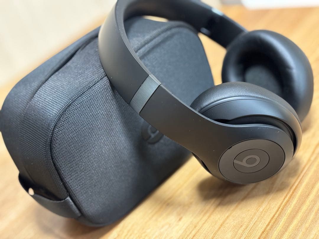 Beats Studio Pro ブラック ワイヤレスヘッドホン 収納ケース付き