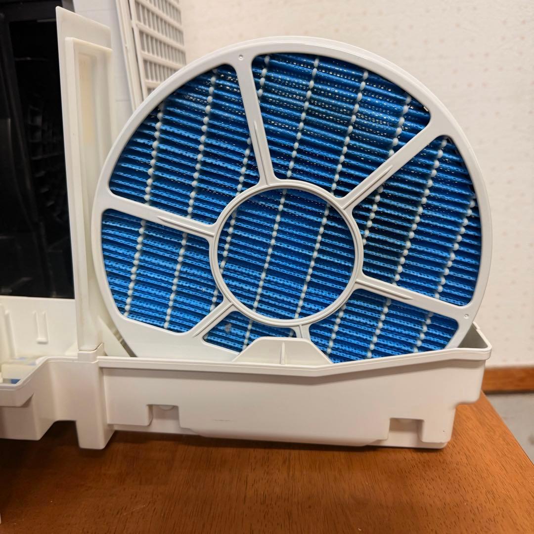 ● 極美品 SHARP 空気清浄機 KC-G50-W フィルター新品