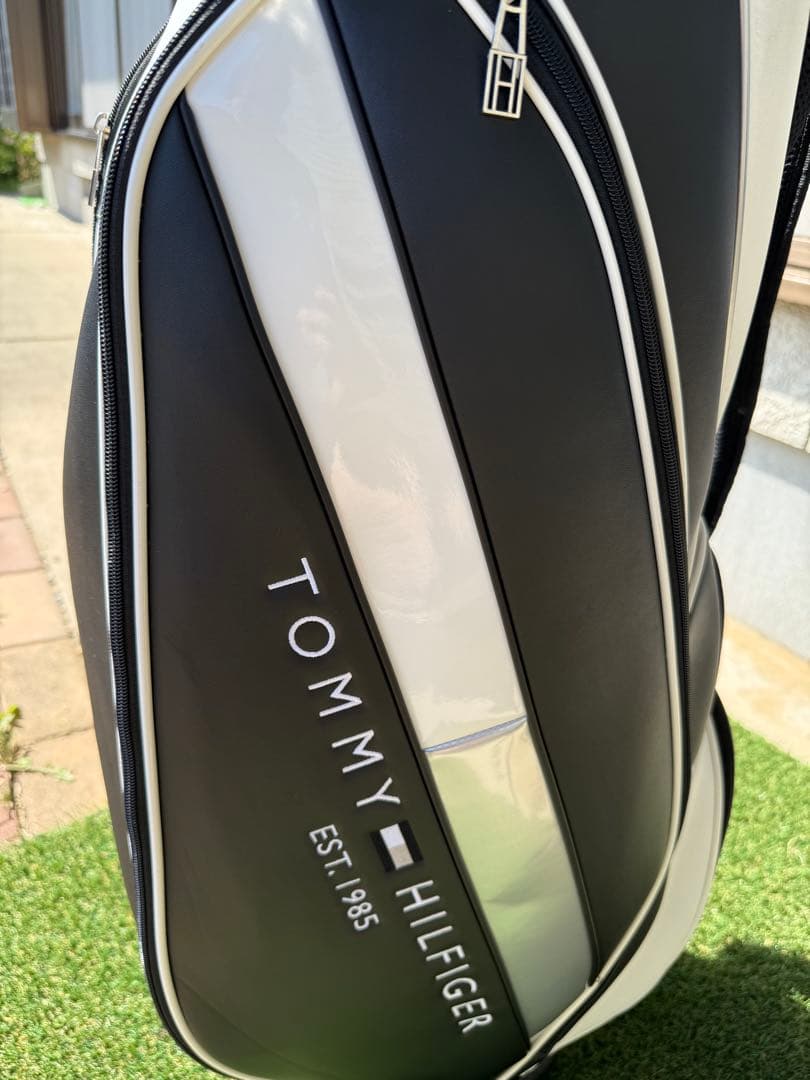 中古 美品 24年モデル トミーヒルフィガー キャディバッグ