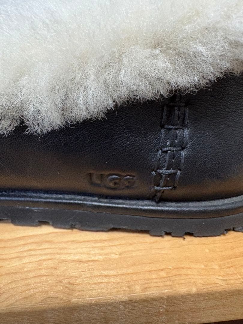 靴 UGG Zora Leather Ballet Flat 25.5