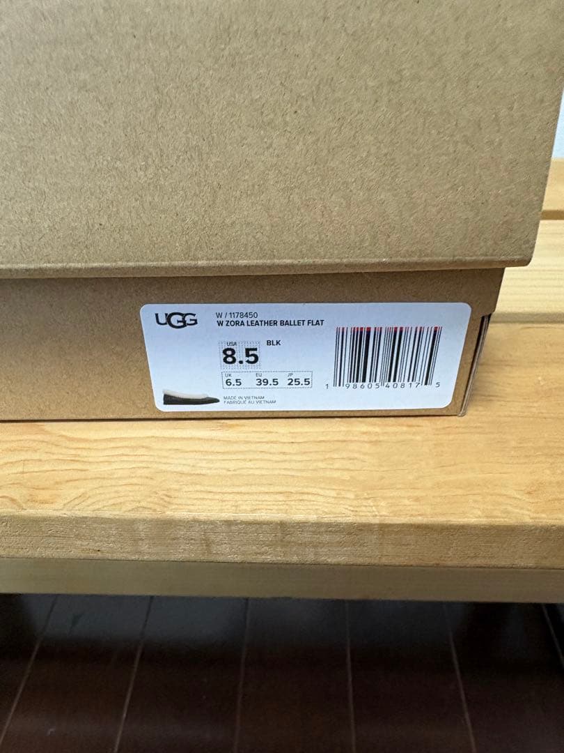 靴 UGG Zora Leather Ballet Flat 25.5