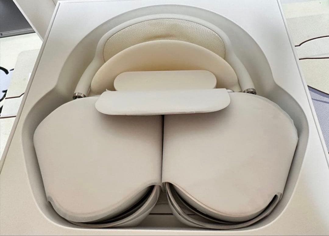 AirPods Pro Max（第1世代・シルバー）