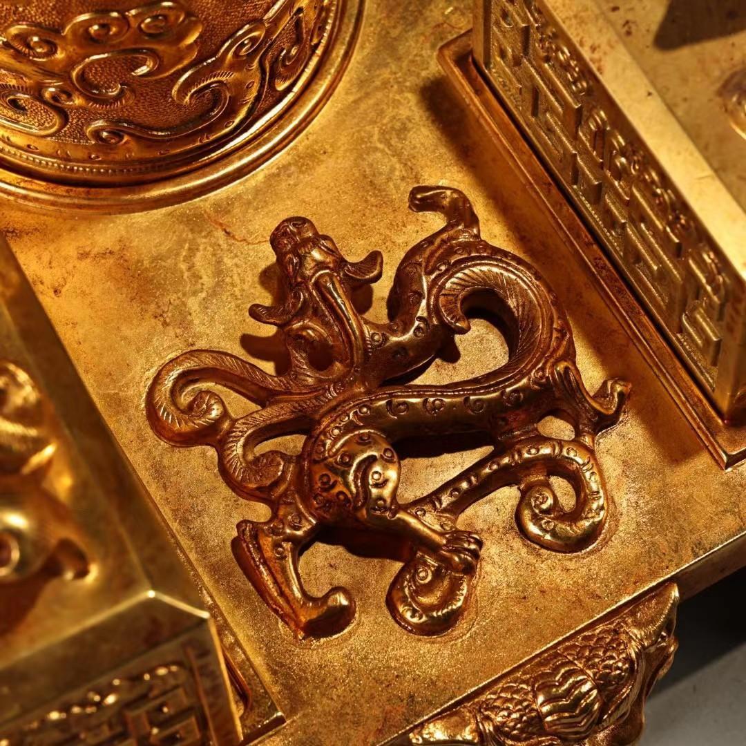 中国古美術・旧蔵鏨刻鎏金の鳳印章と玉璽のセット・純銅製・高浮彫り・置物・風水開運