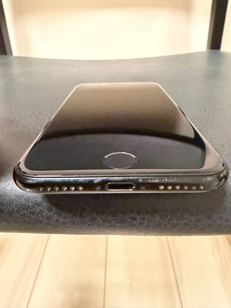 iPhone SE(第2世代)ブラック128GB ※本体のみ