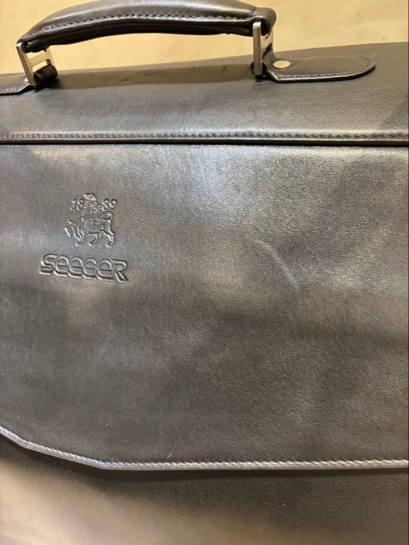 seeger カシミヤレザー　ガーメントバッグ(スーツバッグ)