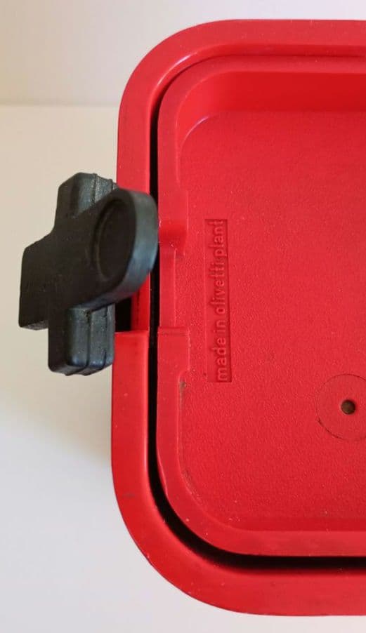 Olivetti オリベッティ Valentine タイプライター 赤バケツ