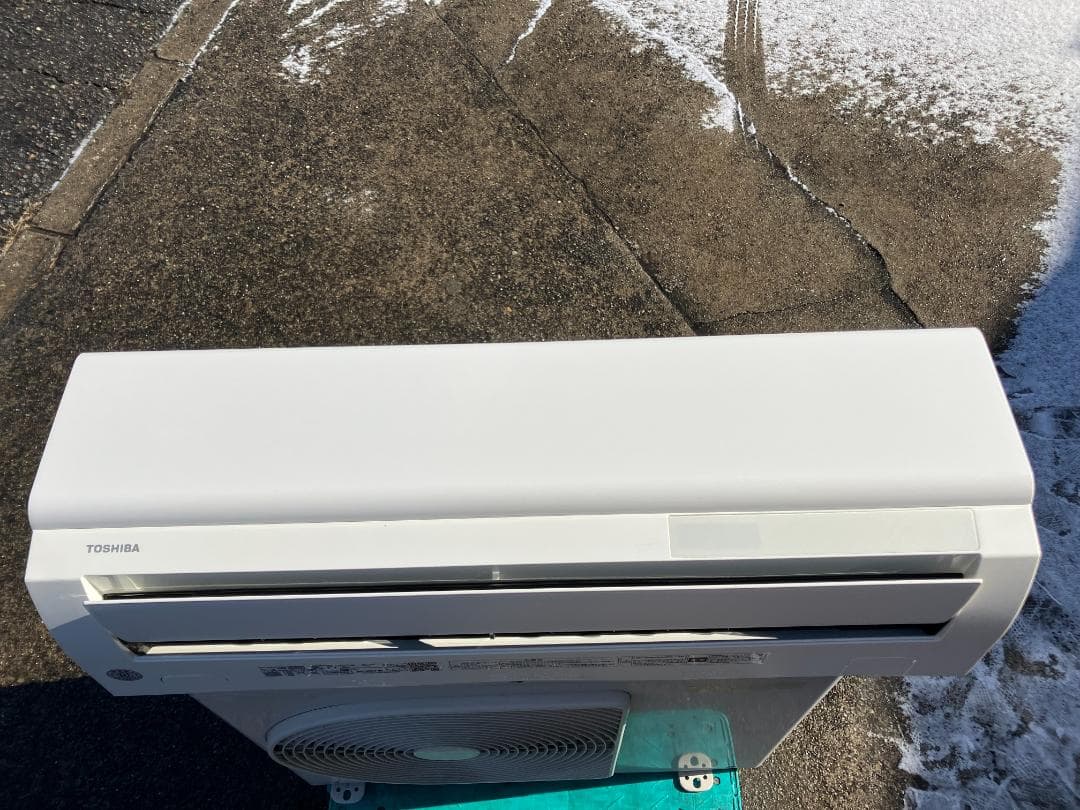 愛知岐阜/送料込★美品★東芝2.2kWエアコン RAS-H221P(W)　21年