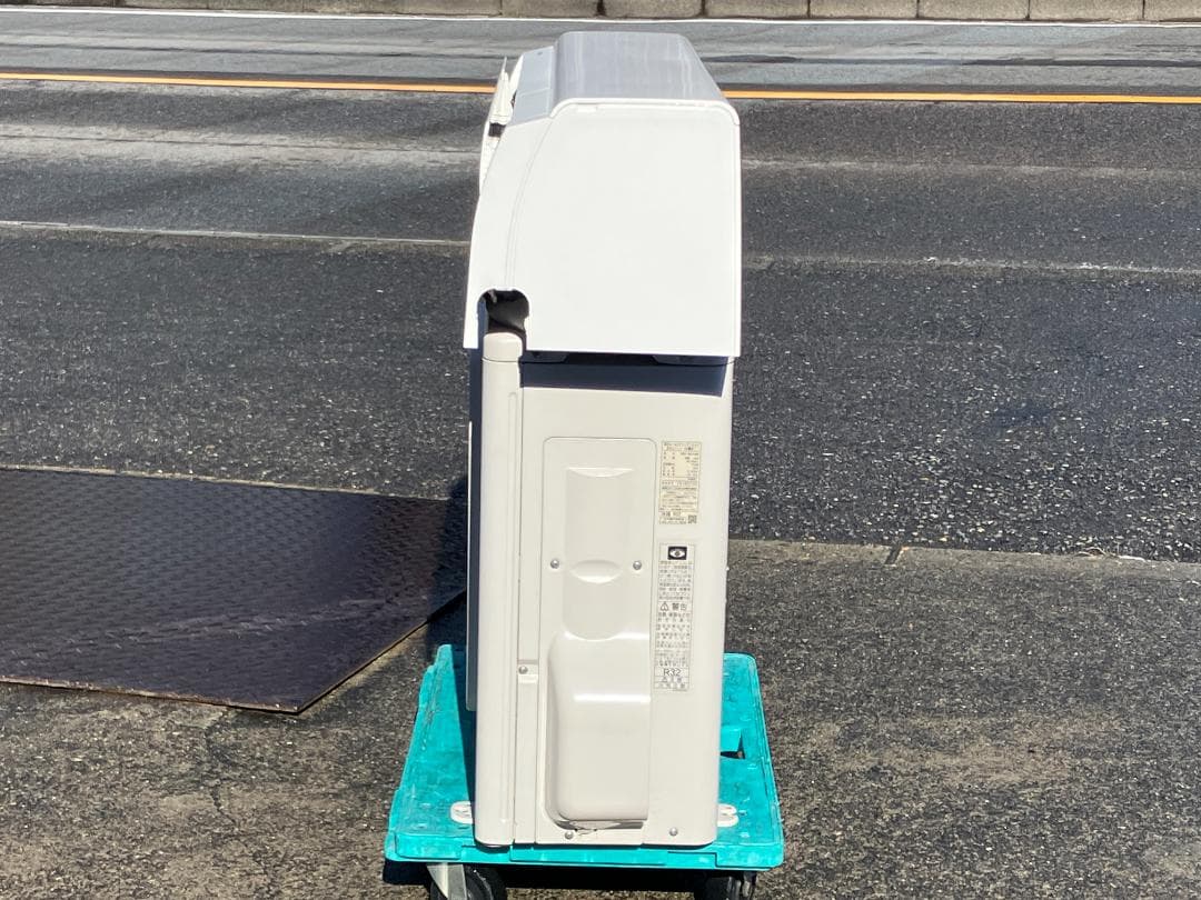 愛知岐阜/送料込★美品★東芝2.2kWエアコン RAS-H221P(W)　21年