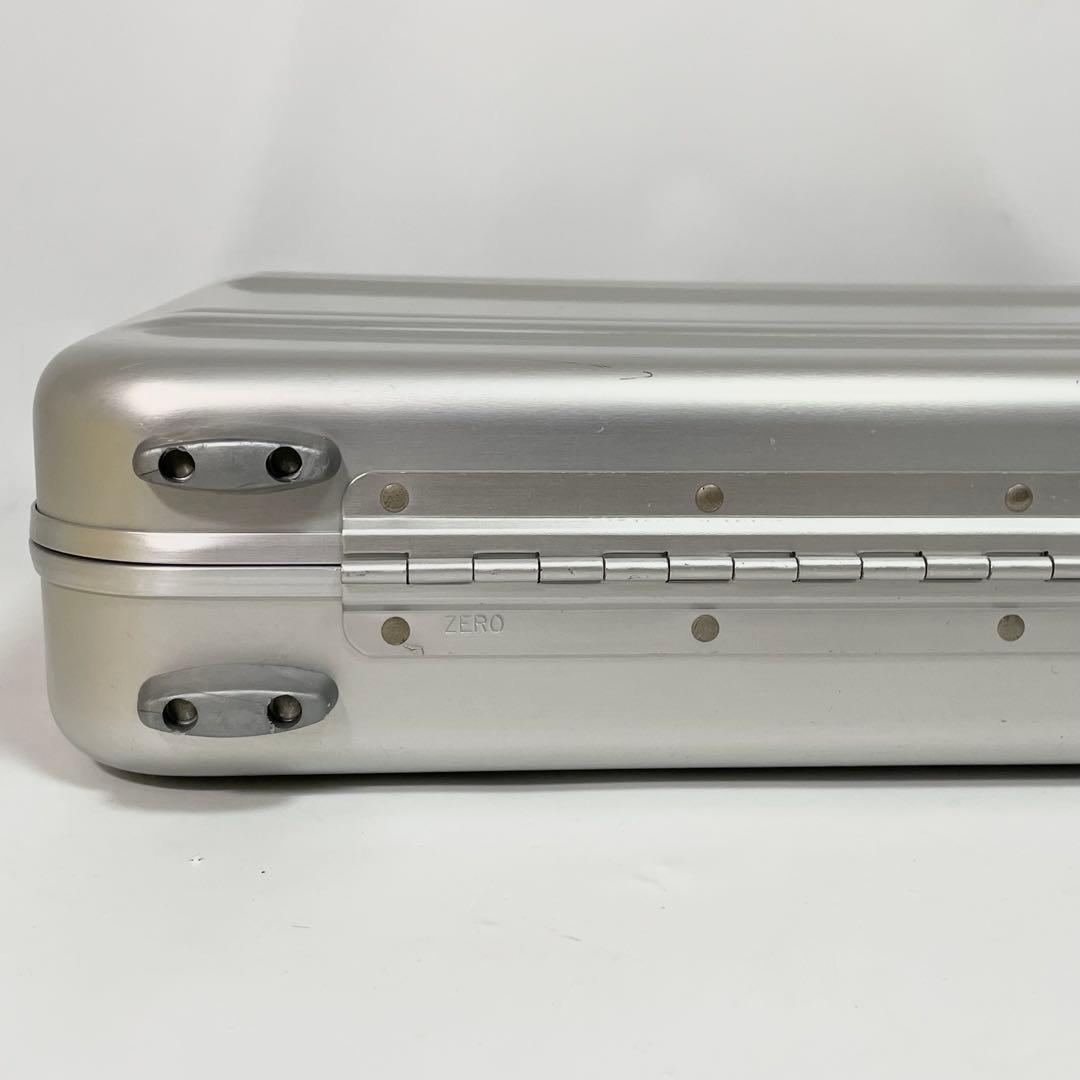 【良品】ZERO HALLIBURTON アタッシュケース　ショルダー A4