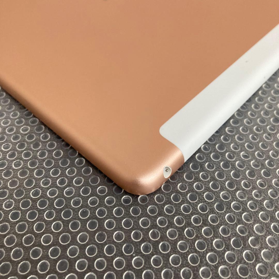 3770 電池最良好☆比較的美品☆iPad6 第6世代 32GB SIMフリー☆