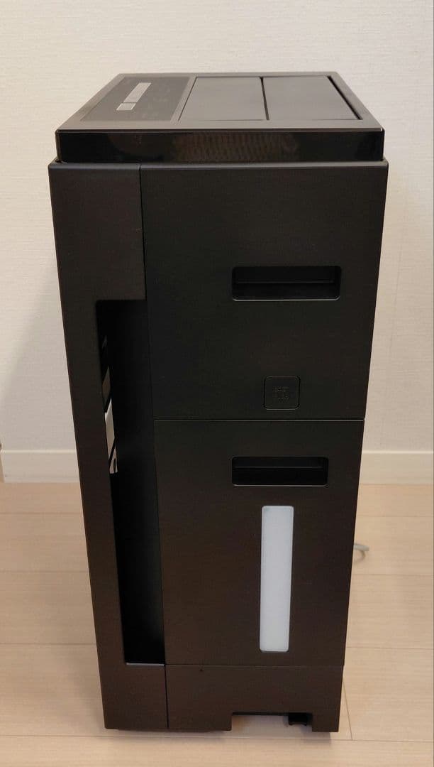 【美品】Panasonic F-VXW70 空気清浄機　加湿器付　2025年製