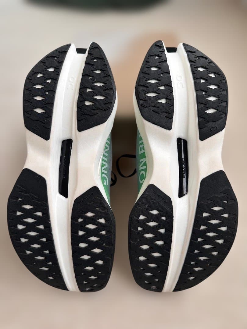 on Cloudboom Max メンズ 28センチ