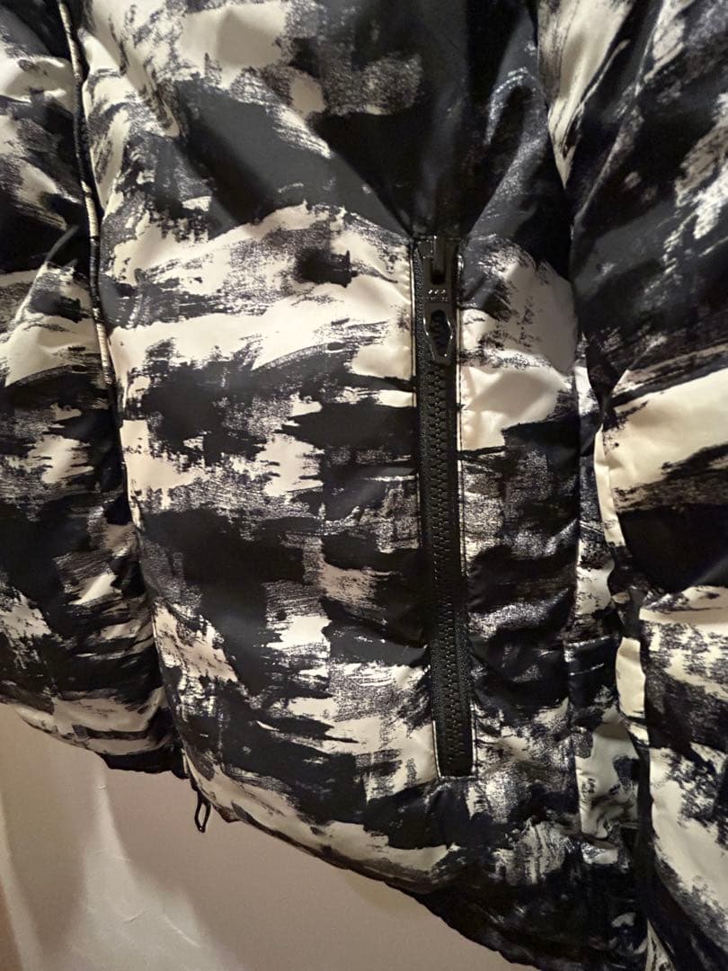 タトラスダウンジャケット